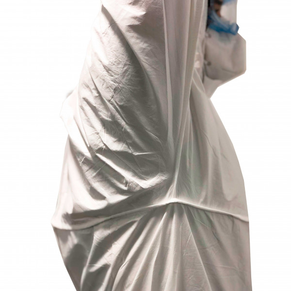 traje descartable contra partículas